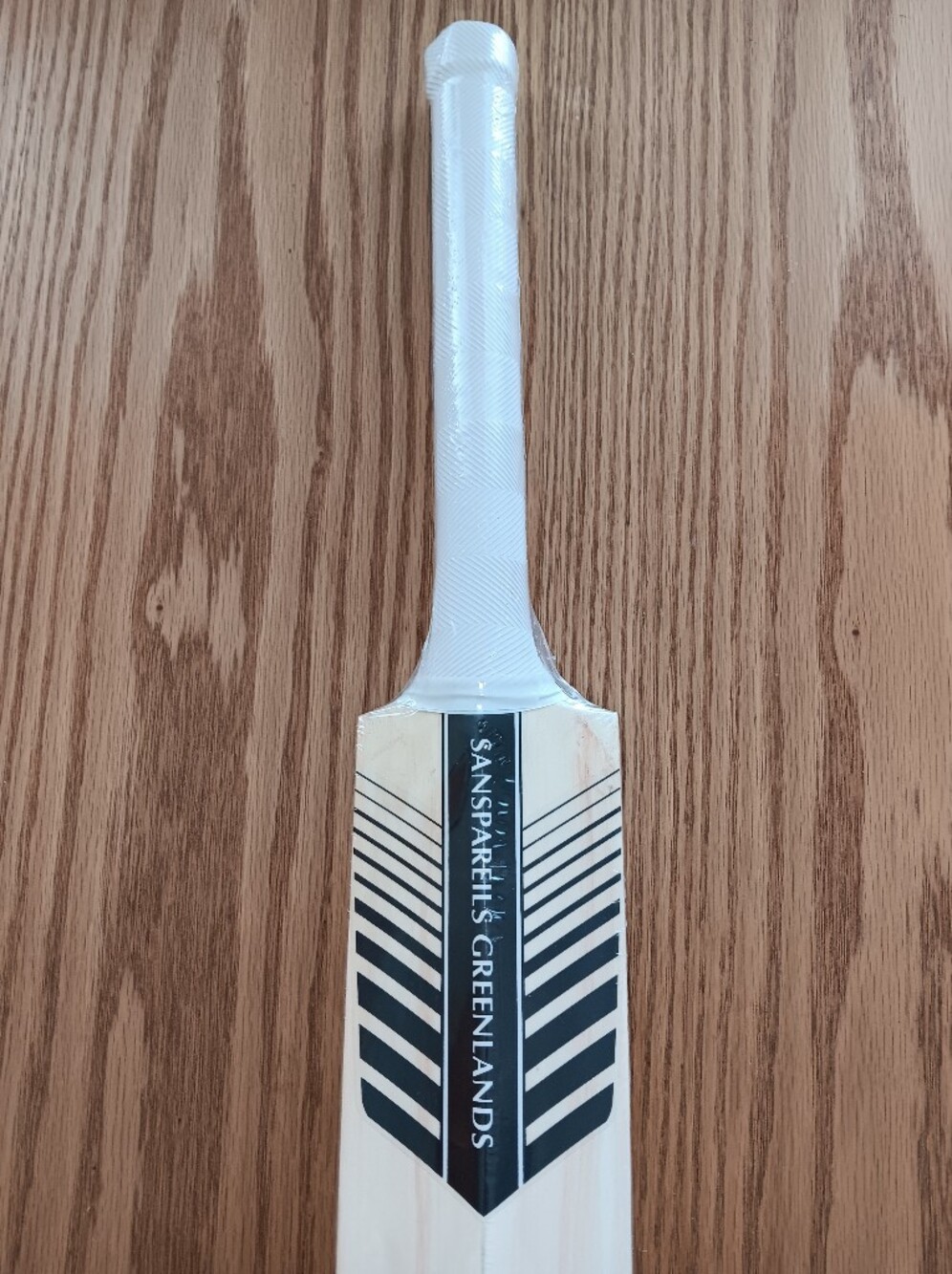 Cricket Bat SG in White with Black Logo - Picture 2 of 11